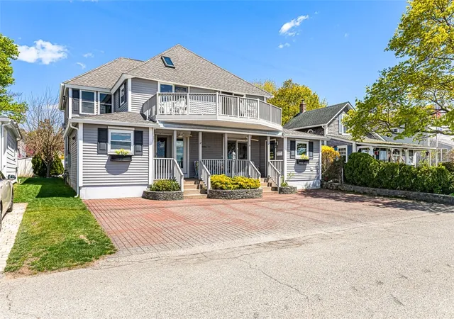 Homes for sale in Barrington, RI | 15 Shore Dr, Barrington, RI 02806 | MLS# 1414930