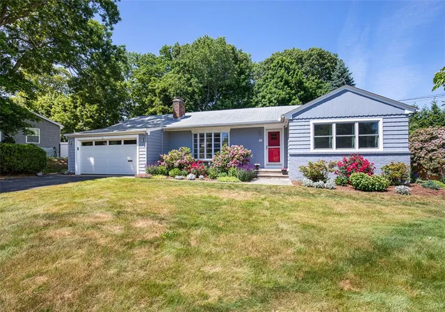 Homes for sale in Barrington, RI | 71 Primrose Hill Rd, Barrington, RI 02806 | MLS# 1413481