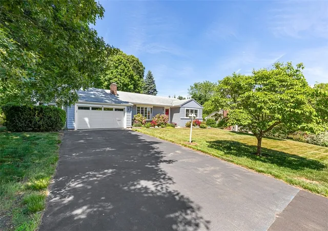 Homes for sale in Barrington, RI | 71 Primrose Hill Rd, Barrington, RI 02806 | MLS# 1413481