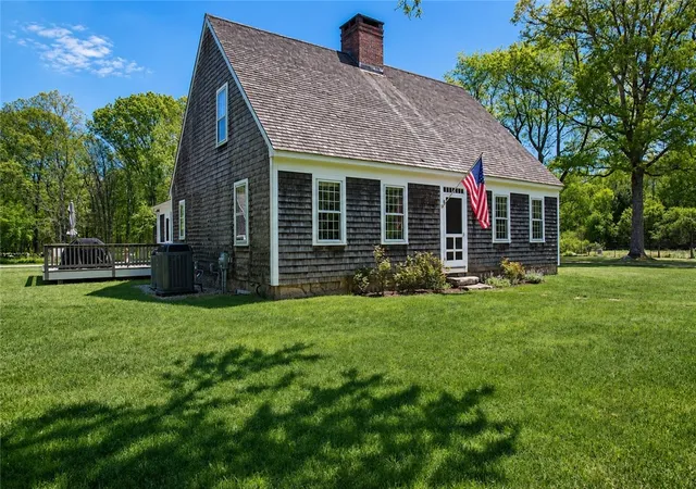 4th image of 307 Stony Fort Rd, Saunderstown, RI 02874 | MLS# 1413202