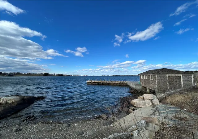 45th image of 127 Harrison Ave #2, Newport, RI 02840 | MLS# 1415043