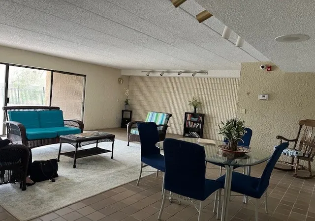 Homes for sale in Cranston, RI | 175 Hoffman Ave #309, Cranston, RI 02920 | MLS# 1415031