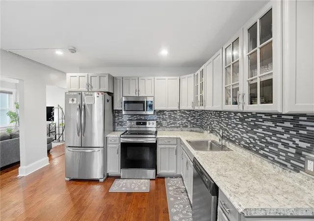 Homes for sale in Woonsocket, RI | 736 Social St #1R, Woonsocket, RI 02895 | MLS# 1414887