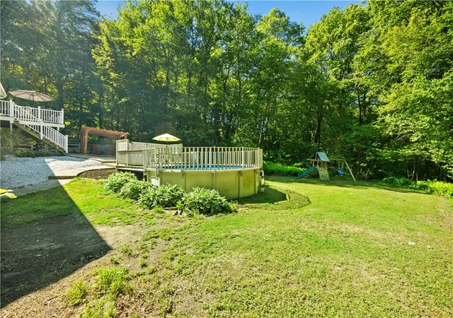4th image of 233 Old Oxford Rd, North Smithfield, RI 02896 | MLS# 1414848