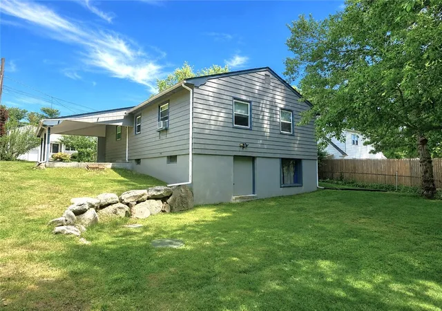 Homes for sale in Coventry, RI | 7 Dell St, Coventry, RI 02816 | MLS# 1414883