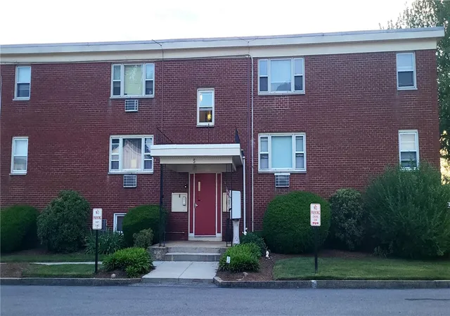 Homes for sale in North Providence, RI | 5 Garibaldi St #36, North Providence, RI 02911 | MLS# 1415033