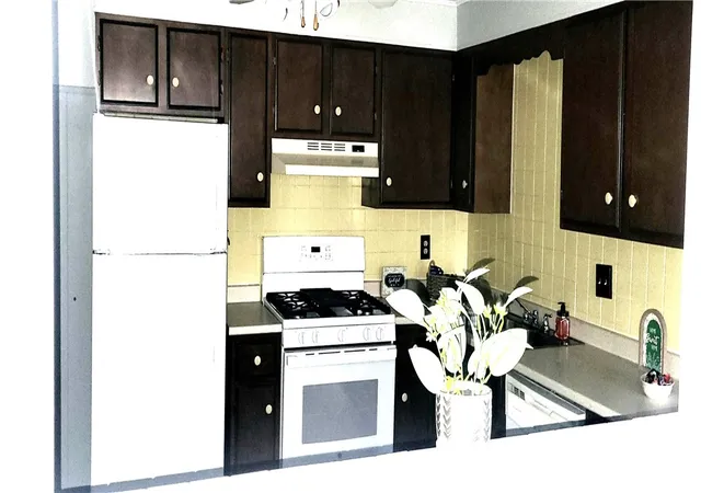 Homes for sale in North Providence, RI | 5 Garibaldi St #36, North Providence, RI 02911 | MLS# 1415033