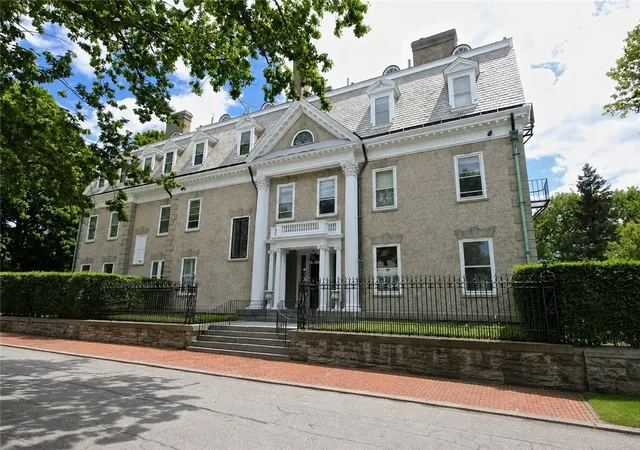 1st image of 1 Oakwood Ter #7, Newport, RI 02840 | MLS# 1414822