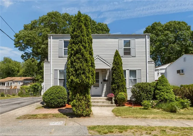 Homes for sale in Cranston, RI | 58 Perkins Ave, Cranston, RI 02910 | MLS# 1415127