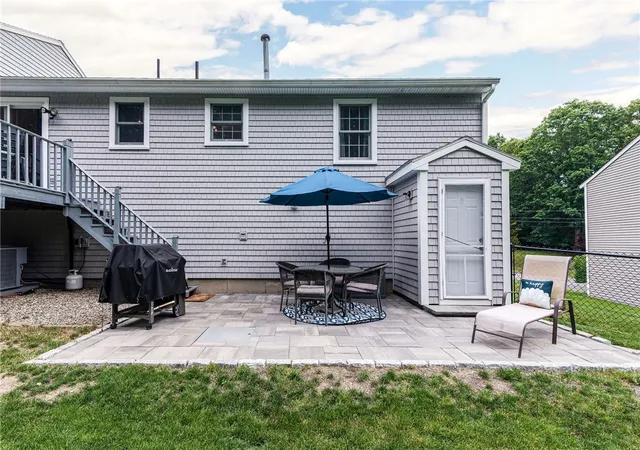 Homes for sale in North Kingstown, RI | 180 Mesa Dr, North Kingstown, RI 02852 | MLS# 1415070