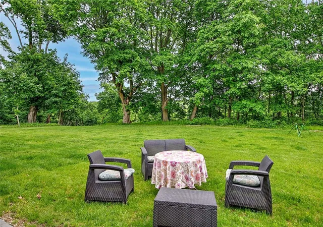 Homes for sale in Lincoln, RI | 1485 Lonsdale Ave #C, Lincoln, RI 02865 | MLS# 1415042