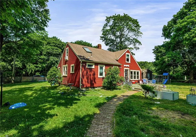 2nd image of 1707 Diamond Hill Rd, Cumberland, RI 02864 | MLS# 1414945
