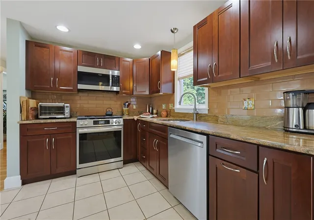 Photo 3 of Sale Pending at 80 Circuit Dr, Riverside, RI 02915 | MLS# 1415197 | Listing updated on 2026-08-25