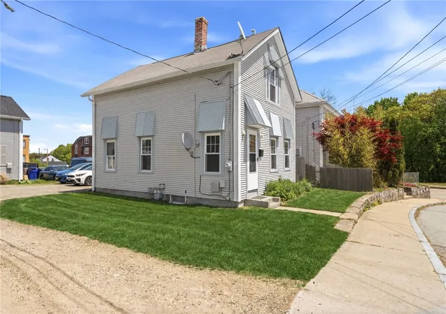 Homes for sale in West Warwick, RI | 12 Grove St, West Warwick, RI 02893 | MLS# 1415264