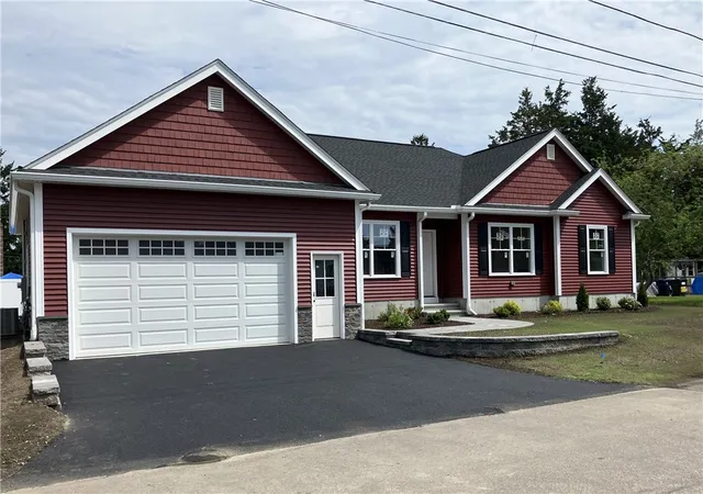 Homes for sale in North Kingstown, RI | 24 Murray Ave, North Kingstown, RI 02852 | MLS# 1415270