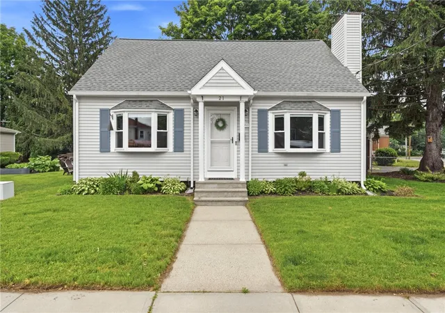 Homes for sale in Lincoln, RI | 21 Portland St, Lincoln, RI 02838 | MLS# 1415206