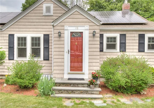 2nd image of 16 Evergreen St, Barrington, RI 02806 | MLS# 1415305