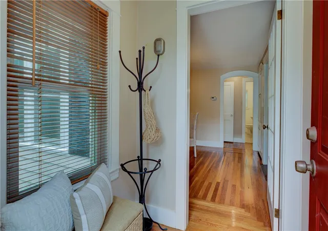 4th image of 16 Evergreen St, Barrington, RI 02806 | MLS# 1415305