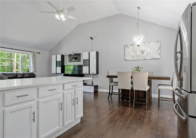 4th image of 22 Columbia Ave, Fitchburg, MA 01420 | MLS# 1415321