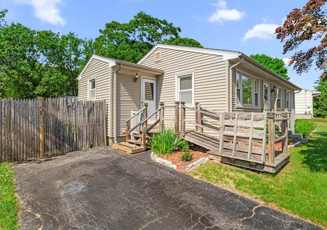 4th image of 20 Rotary Dr, West Warwick, RI 02893 | MLS# 1415343