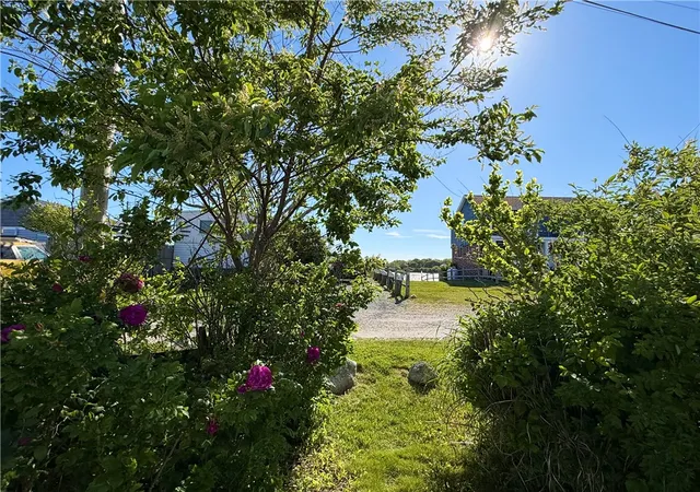 Homes for sale in South Kingstown, RI | 659 Succotash Rd, South Kingstown, RI 02879 | MLS# 1415243