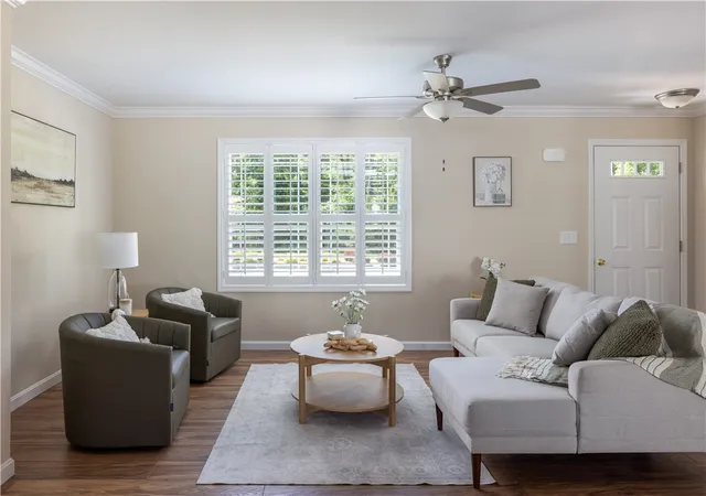 Homes for sale in South Kingstown, RI | 228 Chickadee Ln, South Kingstown, RI 02879 | MLS# 1415342