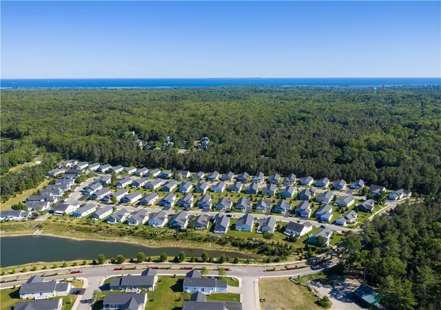 Homes for sale in South Kingstown, RI | 228 Chickadee Ln, South Kingstown, RI 02879 | MLS# 1415342