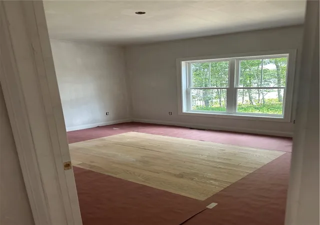 Photo 5 of Sale Pending at 47 Wyndham Way, North Kingstown, RI 02852 | MLS# 1415398 | Listing updated on 2026-06-23