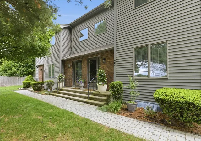 Homes for sale in Cranston, RI | 435 Scituate Ave #2C, Cranston, RI 02921 | MLS# 1415359