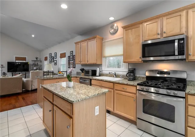 Photo 3 of Single family home for sale at 5 Hazelton Ln, West Kingston, RI 02892 | MLS# 1415412 | Listing updated on 2026-07-19