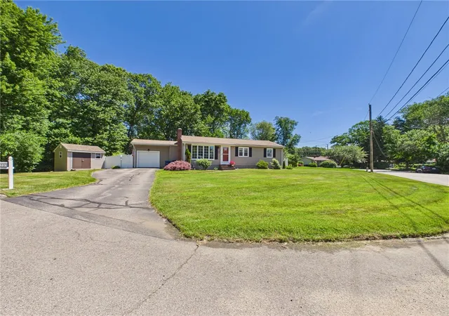 1st image of 205 Baldwin Rd, Warwick, RI 02886 | MLS# 1415379