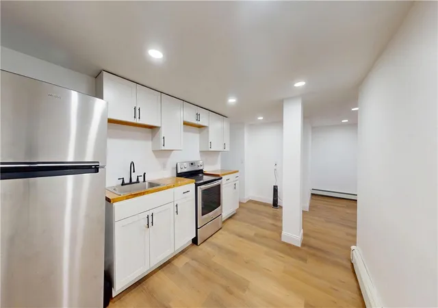 5th image of 372 Hawkins St, Providence, RI 02904 | MLS# 1415448