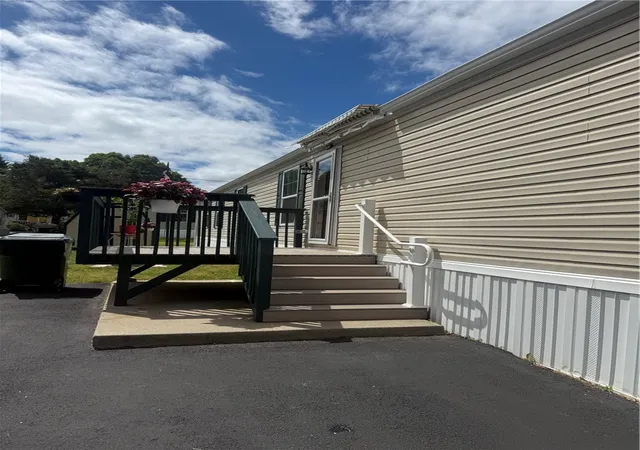 Homes for sale in North Kingstown, RI | 25 Krzak Rd, North Kingstown, RI 02852 | MLS# 1415475