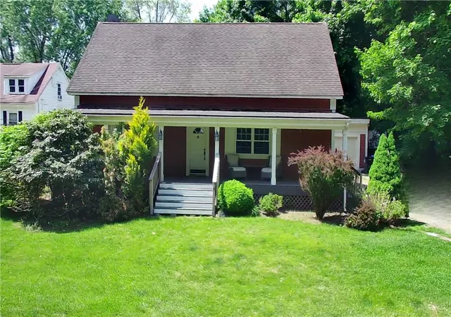 Homes for sale in North Smithfield, RI | 1635 Old Smithfield Rd, North Smithfield, RI 02896 | MLS# 1415404