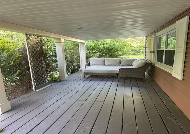 Homes for sale in North Smithfield, RI | 1635 Old Smithfield Rd, North Smithfield, RI 02896 | MLS# 1415404