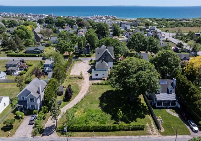Homes for sale in South Kingstown, RI | 28 Park Ave, South Kingstown, RI 02879 | MLS# 1415485