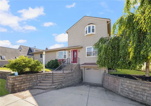 2nd image of 3 Larch Ave, Narragansett, RI 02882 | MLS# 1413508