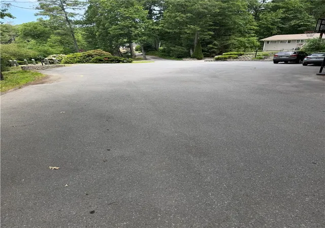 3rd image of 31 Countryside Dr, Johnston, RI 02919 | MLS# 1415380