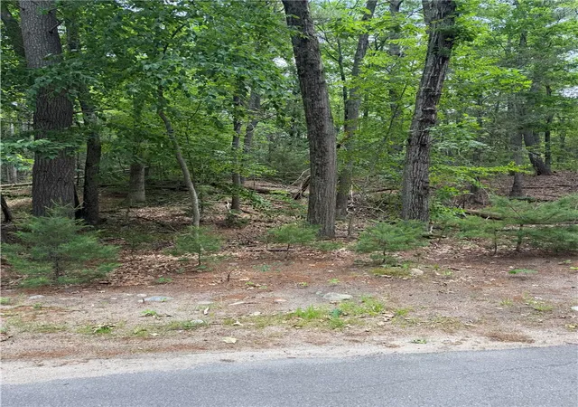 5th image of 31 Countryside Dr, Johnston, RI 02919 | MLS# 1415380