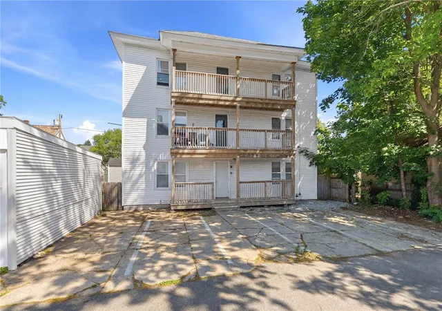 2nd image of 271 Coe St, Woonsocket, RI 02895 | MLS# 1415517