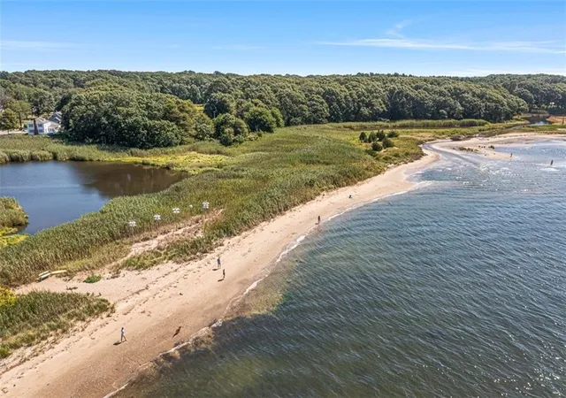 Homes for sale in Barrington, RI | 150 Alfred Drowne Rd, Barrington, RI 02806 | MLS# 1414786