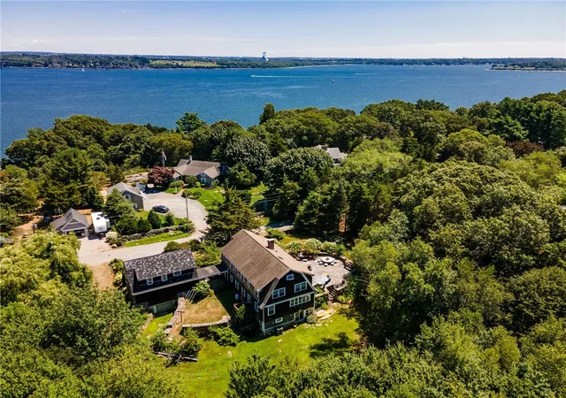 2nd image of 170 Lloyd Rd, Saunderstown, RI 02874 | MLS# 1415428