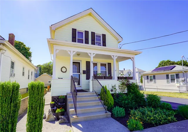 1st image of 31 Fenmoor St, East Providence, RI 02914 | MLS# 1415472