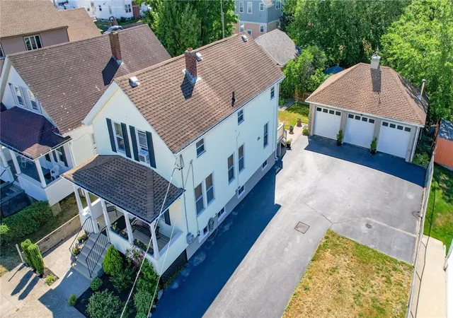 4th image of 31 Fenmoor St, East Providence, RI 02914 | MLS# 1415472