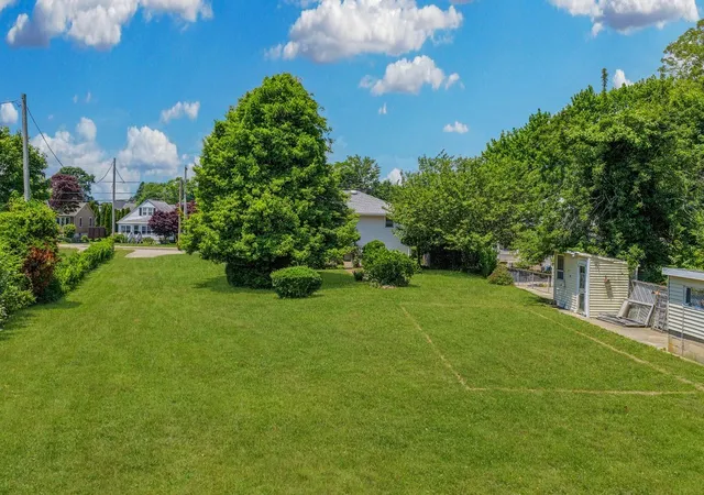 Homes for sale in Westerly, RI | 77 Tower St, Westerly, RI 02891 | MLS# 1415468