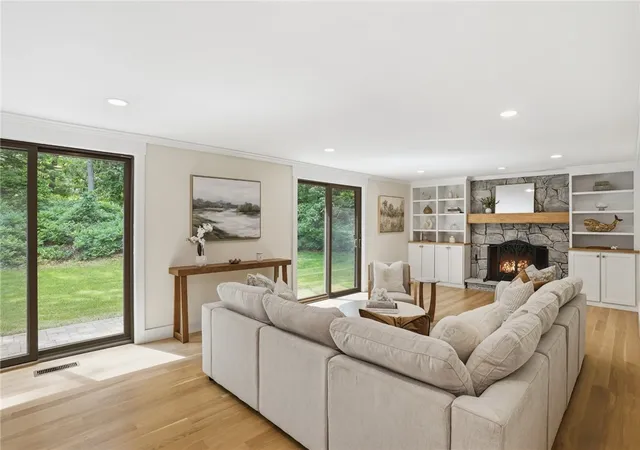 Homes for sale in East Greenwich, RI | 5763 Post Rd, East Greenwich, RI 02818 | MLS# 1415563