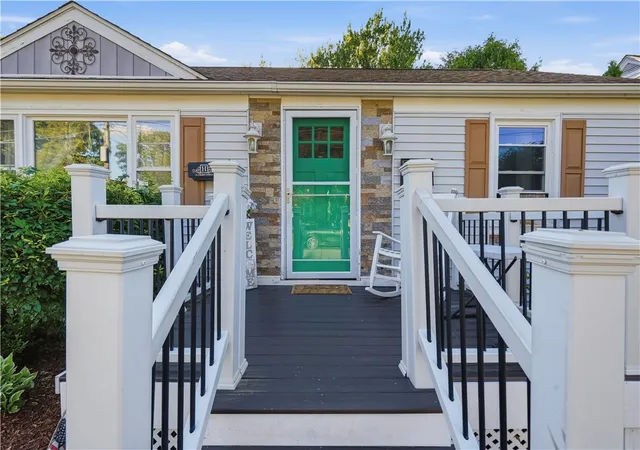 Homes for sale in North Providence, RI | 11 Cherry St, North Providence, RI 02911 | MLS# 1415539
