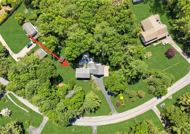 3rd image of 34 Crestwood Ln, Charlestown, RI 02813 | MLS# 1415542