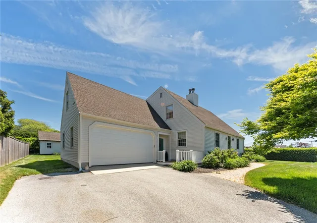 Homes for sale in Middletown, RI | 14 Wolcott Ave, Middletown, RI 02842 | MLS# 1415537