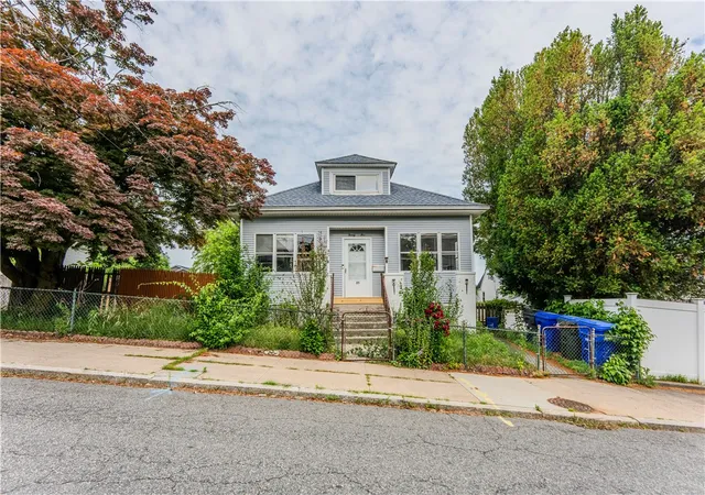 Photo 21 of Single family home for sale at 25 Fairview St, Providence, RI 02908 | MLS# 1415580 | Listing updated on 2026-08-24